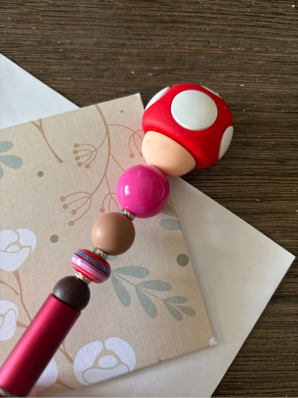 Mario: red mushroom handmade beaded pen